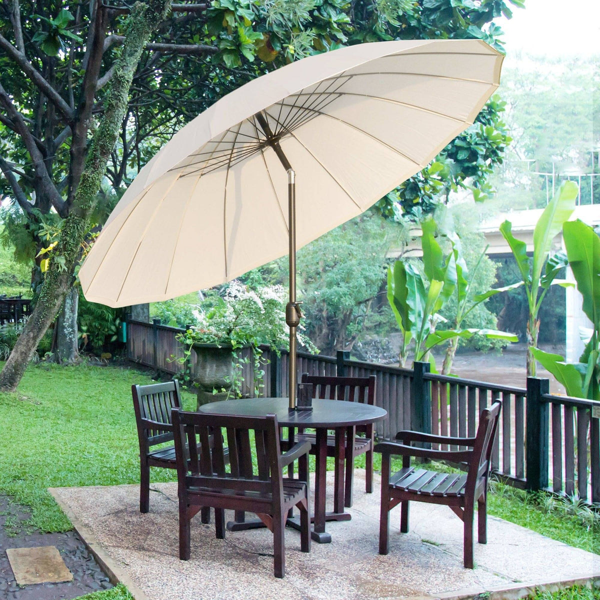 2.5m Shanghai Garden Parasol Umbrella with Crank & Tilt, Adjustable – White – Outsunny