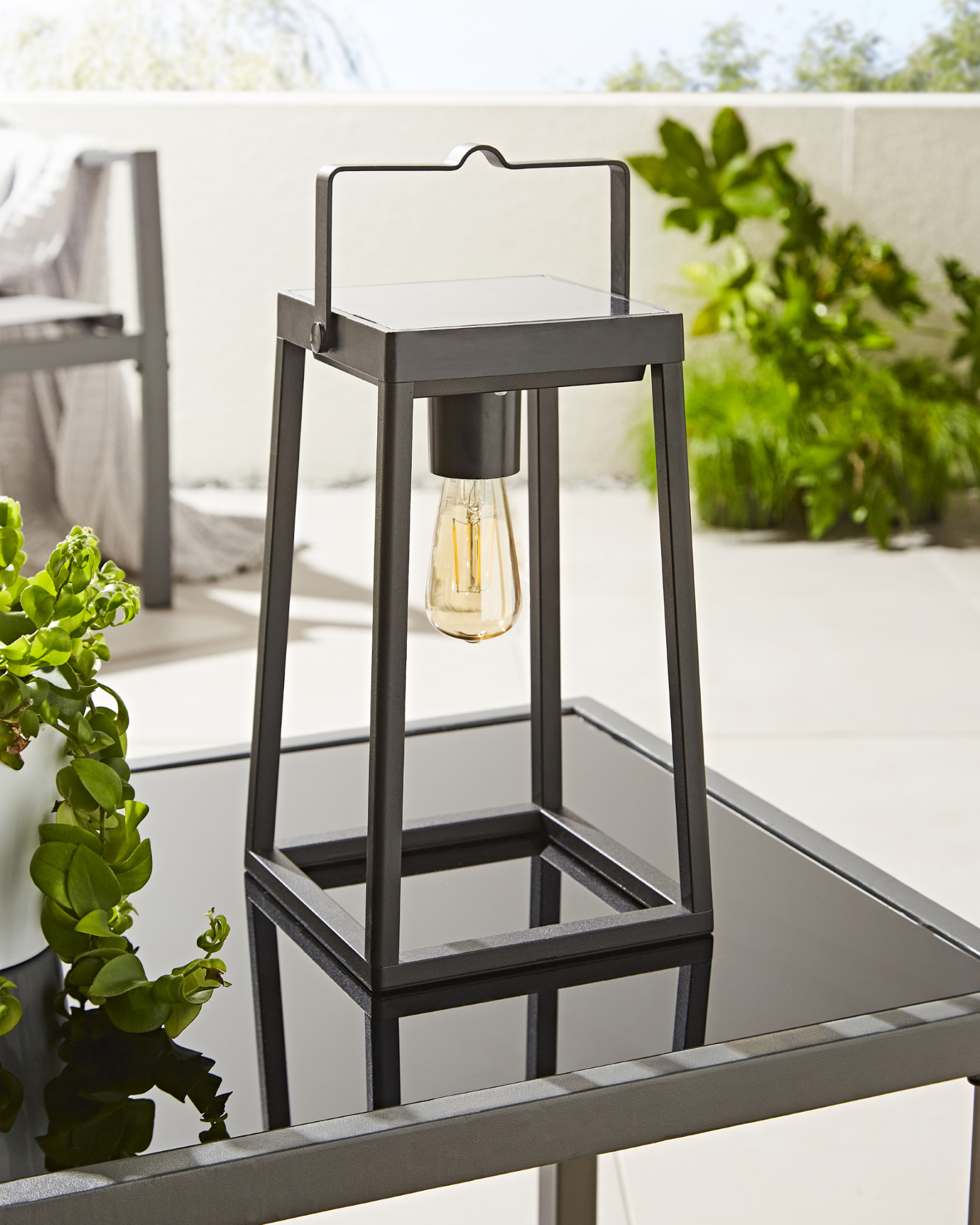 Chimes Glow – Vintage LED Lantern