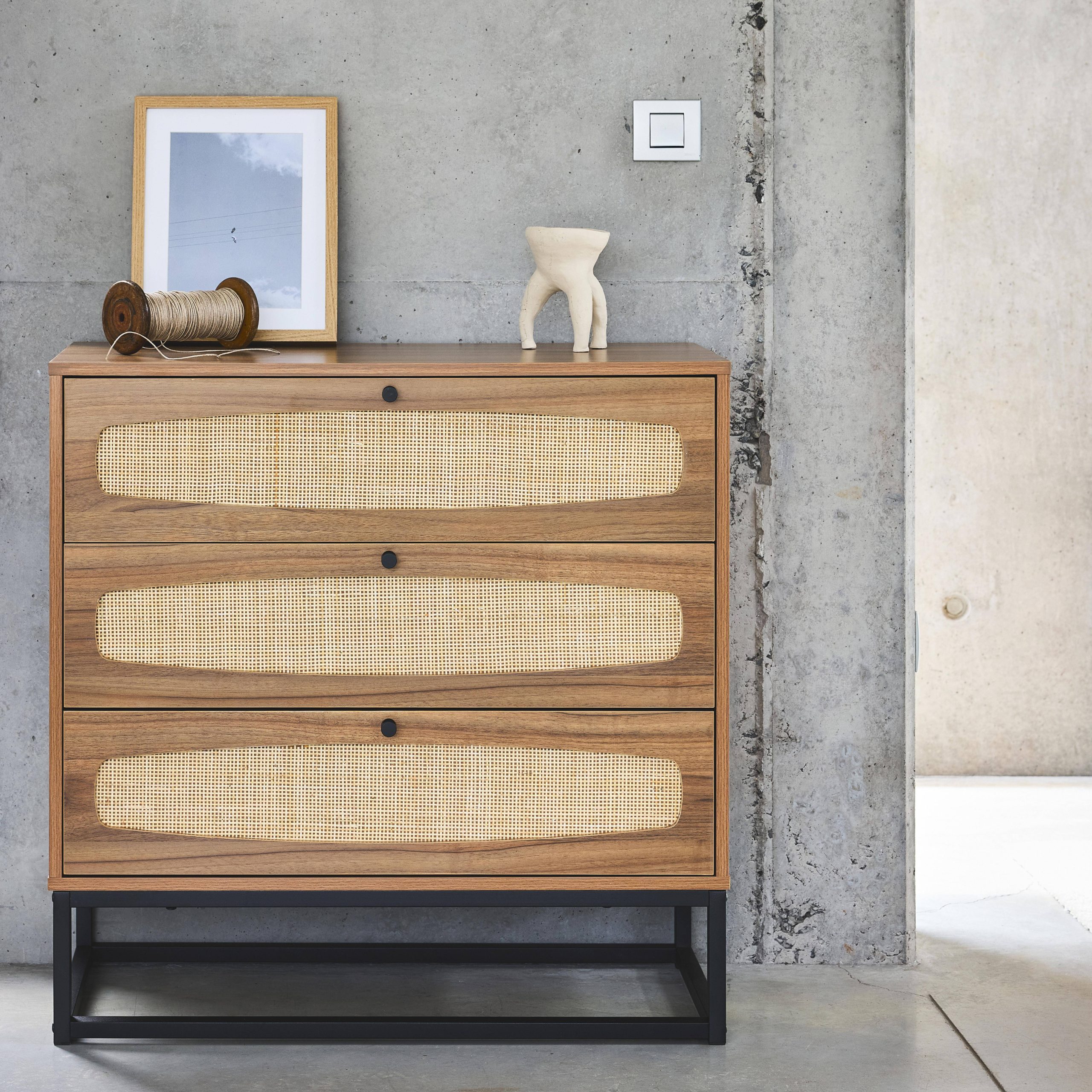 3-drawer chest with wood and cane effect